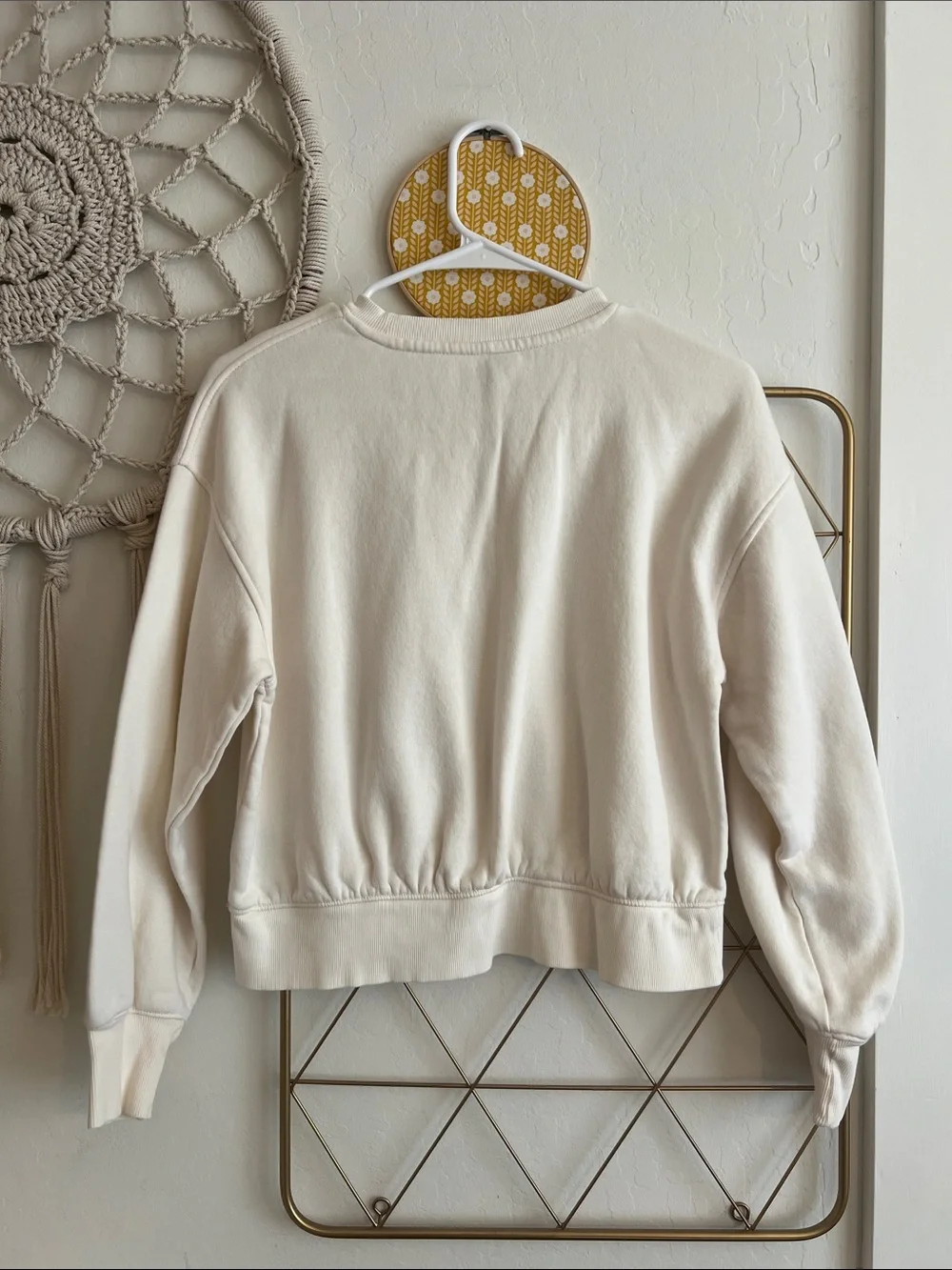 XL (14-16) | Old Navy Girls Favorite Fleece Happy Heart Graphic Sweatshirt